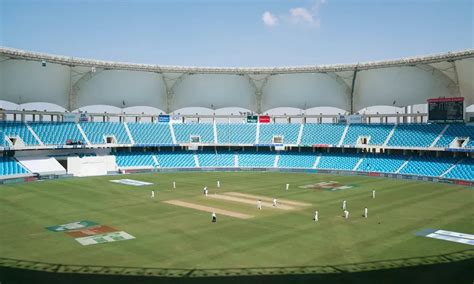 Highest successful run chase at Dubai International Stadium