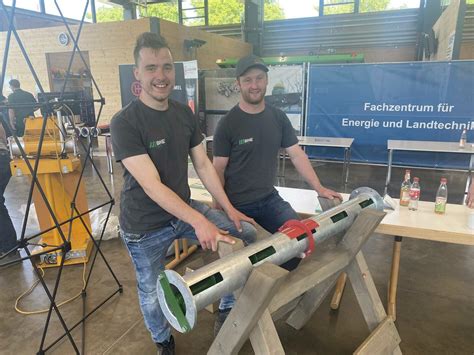 Rohrverteiler: Neue Gülletechnik für Schleppschuh-Verweigerer ...