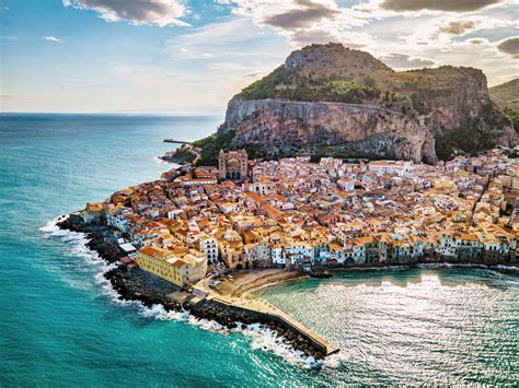 How to Plan the Perfect Trip to Cefalù, Sicily – Earth Trekkers