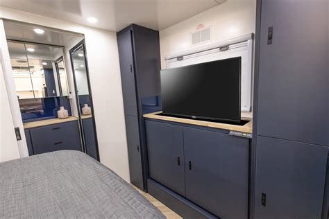 This Slide-Out Travel Trailer for Couples Perfectly Balances Size and ...