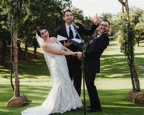 Why More Couples Want Friends or Family to Officiate Their Wedding