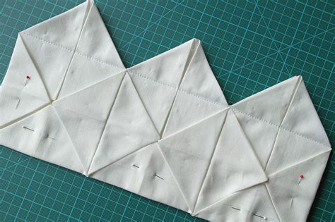 Cathedral Window Quilting Tutorial 的图像结果