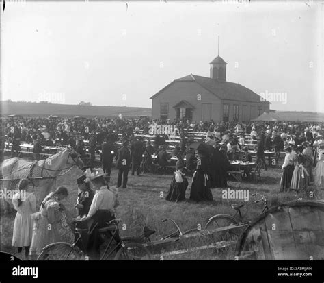 The 15th Minnesota Infantry Regiment returns to New Ulm after being ...