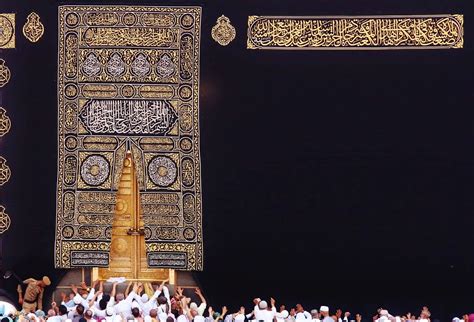 15 Islam Facts: History, Beliefs, Culture & More - Facts.net