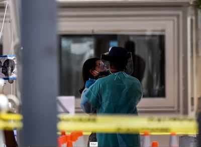 Coronavirus in US: US coronavirus deaths surpass 140,000 as outbreak ...