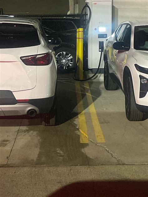 Les Stanford Service and Parts | Dearborn, MI | EV Station