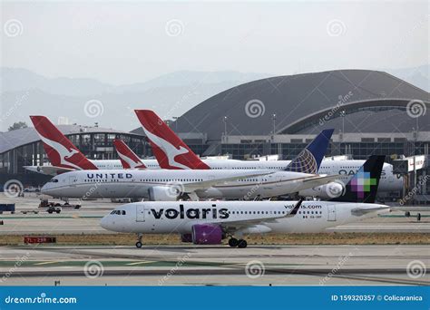 Volaris Plane Taxiing at Los Angeles Airport LAX Editorial Photography ...