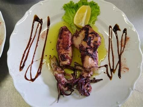 Konoba Oliva (Restaurant) - Supetar