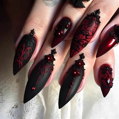 23 Elegant Gothic Black Nail Art Designs