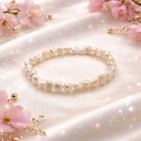Pearl Bracelet: Love of Venus Goddess or Aphrodite – Crystall and Herbs