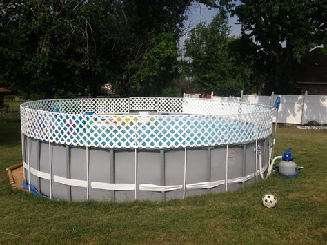 Above ground pool fence DIY 1/2inch PVC pipe and white PVC lattice ...