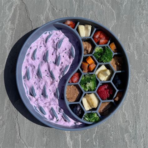 Honeycomb Slow Feeder – PEAK II PEAK NATURALS