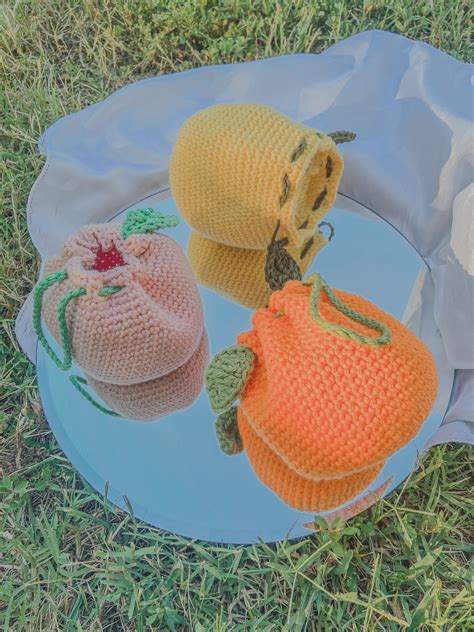 Free Crochet Pouch Pattern