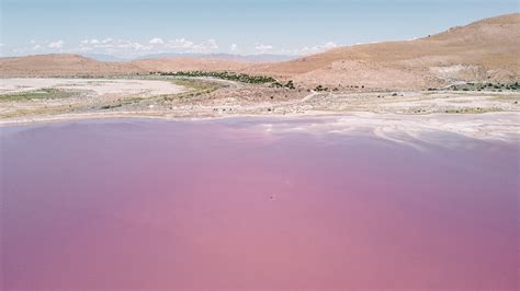 A Guide to Utah's Pink Lake at Stansbury Island | Simply Wander