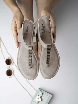 Buy Shoetopia Girls Grey Embellished T-Strap Flats Online