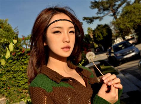 华语娱乐圈的20位混血美女 天生丽质的“网红脸”！