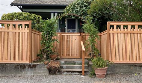 25 Best Privacy Fence Designs: Elegant Ideas for a Private Yard