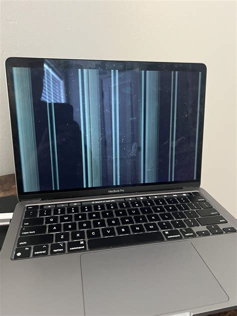 MacBook Pro 2020 M1 Chip. Black Screen, Vertical Lines : r/macbookpro