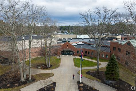 Brentwood, NH City Guide | About Living in Brentwood - Homes.com