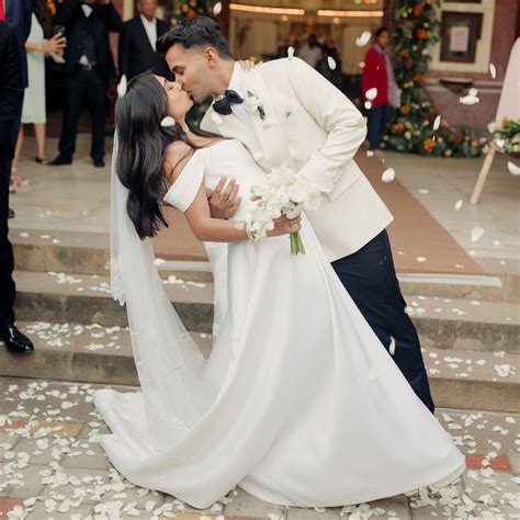 VOGUE India: Women's Magazine for Beauty, Fashion, Lifestyle ...