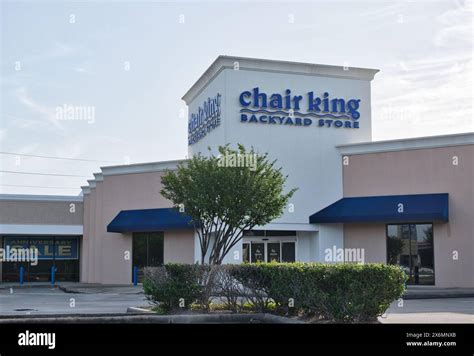 Backyard Store 的图像结果