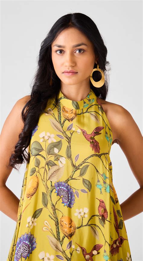 Lime Crepe Halter Neck Co-ord Set – Basanti Kapde aur Koffee