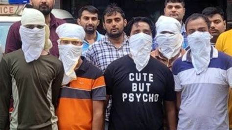 Delhi: चालक को बंधक बनाकर कपड़ों से भरा ट्रक लूटने वाले गिरफ्तार, 200 ...