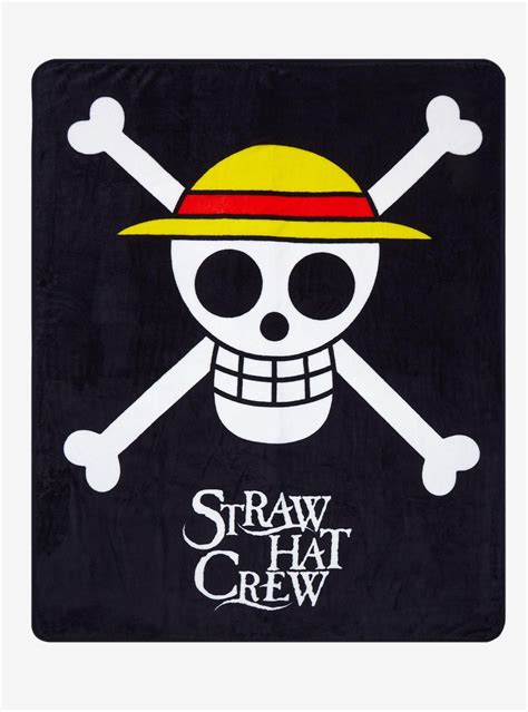 One Piece Straw Hat Crew Throw Blanket | Hot Topic | One piece bilder ...