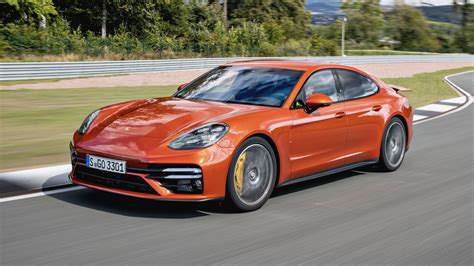 25 Fastest Sedans In The World, Ranked