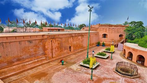 Discover Gobindgarh Fort: History, Architecture, and Travel Guide