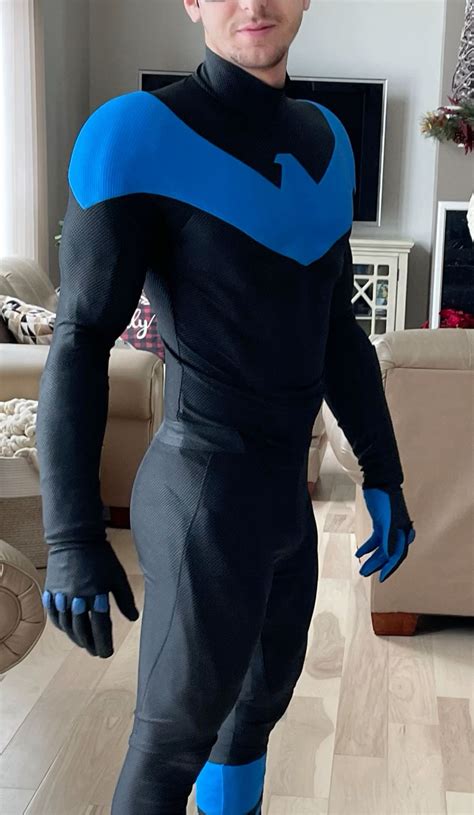 Pin by Matthew Riley on Cosplay | Nightwing cosplay, Nightwing costumes ...