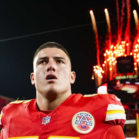 Isiah Pacheco Bulks Up: Chiefs RB adds 'good weight' for upcoming ...