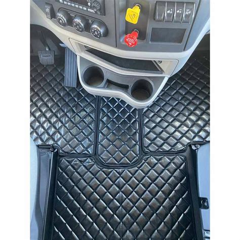 Peterbilt 579 Series 5-Piece Vinyl Floor Mat Set