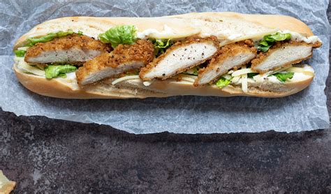 Southern fried chicken fillet rolls | easyFood