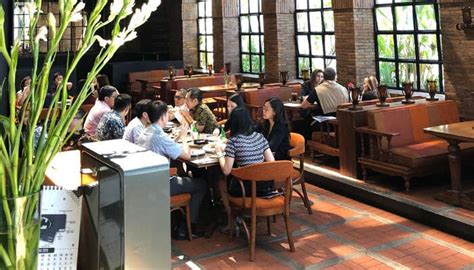 Jakarta Nightlife: 10 Best Places To Let Your Hair Down