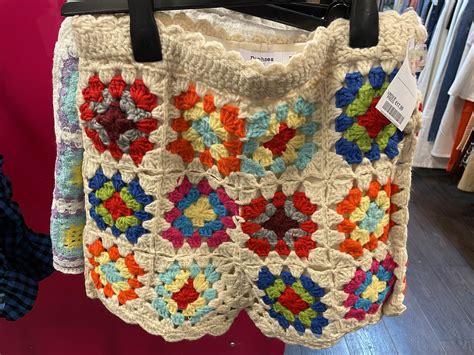 This sells for 17,99€ (19,85$) at a local TkMaxx. I explained to my husband that machines can’t ...