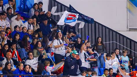 300 socios del Racing podrán entrar gratis al Blendio Sinfín - Rebi ...