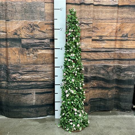 Ivy Tree with Pink Roses | Make a Scene