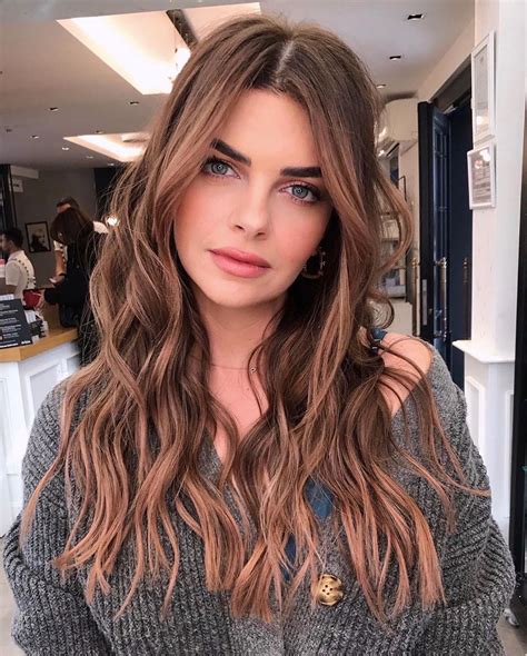 10 Female Long Hairstyles with Color Trends - PoP Haircuts