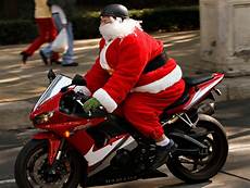 weihnachtsmann auf motorrad gif going to sleep while we wait for santa the new york times weihnachtsmann auf motorrad gif going to sleep while we wait for santa the new york times