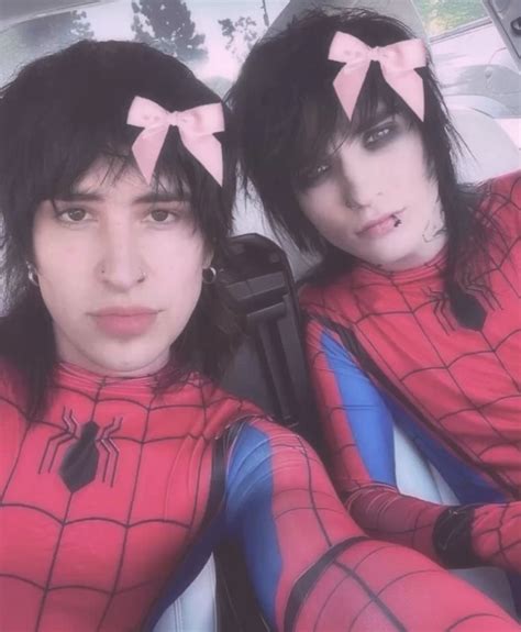 Johnnie guilbert and jake webber matching pfp – Artofit
