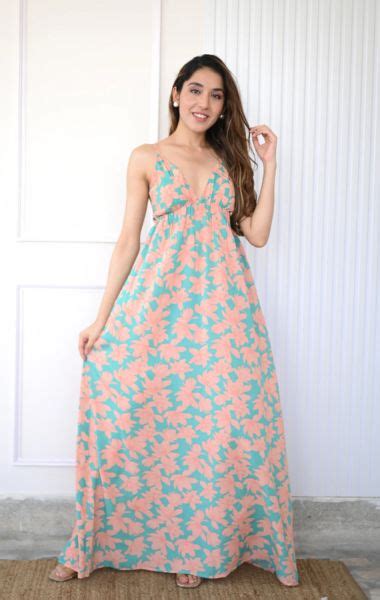 10 Dresses for Goa Trip: Top Picks for Your Stylish Vacation - Nolabels.in