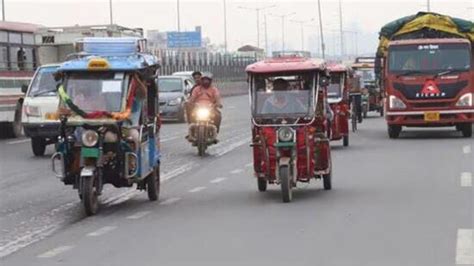 60 kmph speed gap: Omnipresent e-rickshaws are mishap magnets on LKO ...