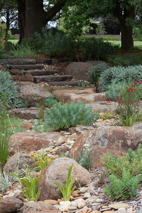 Bolinda Vale, Clarkefield. Dry River Bed by Phillip Johnson Landscape ...
