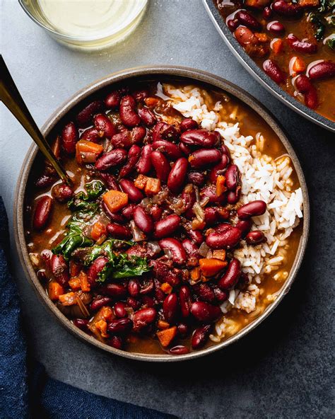 Smoky Vegetarian Red Beans and Rice - Vegetarian 'Ventures