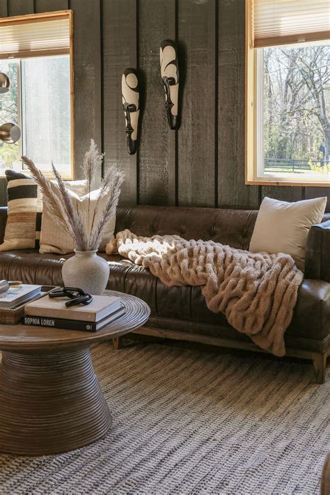 What Wall Color Goes Best With Dark Brown Floors | Floor Roma