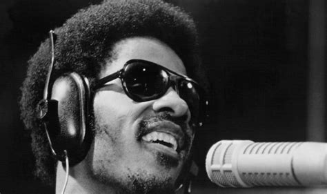 Stevie Wonder - Superstition | Lyrics Meaning & Song Explained ...