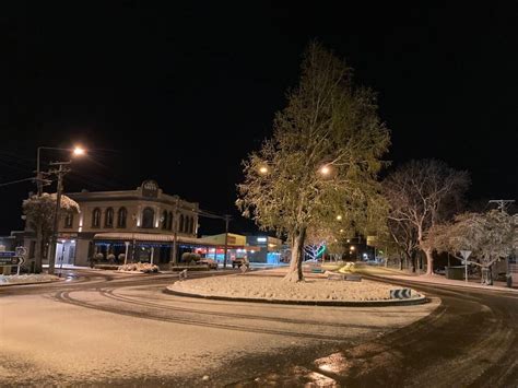 Weather: Icy blast sweeps up country; snow flurries in Taupō and near ...