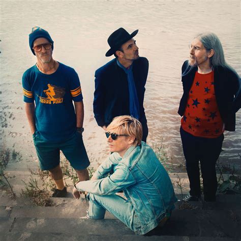 Kula Shaker Songs streamen | RTL+