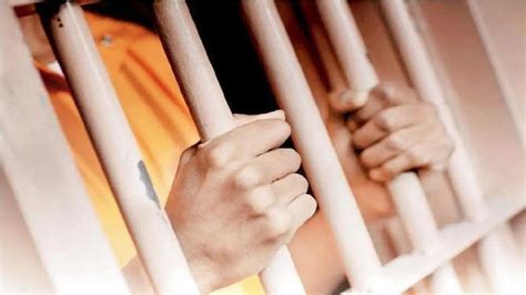Uttar Pradesh: Couple consumes 'poisonous substance' in prison; woman ...